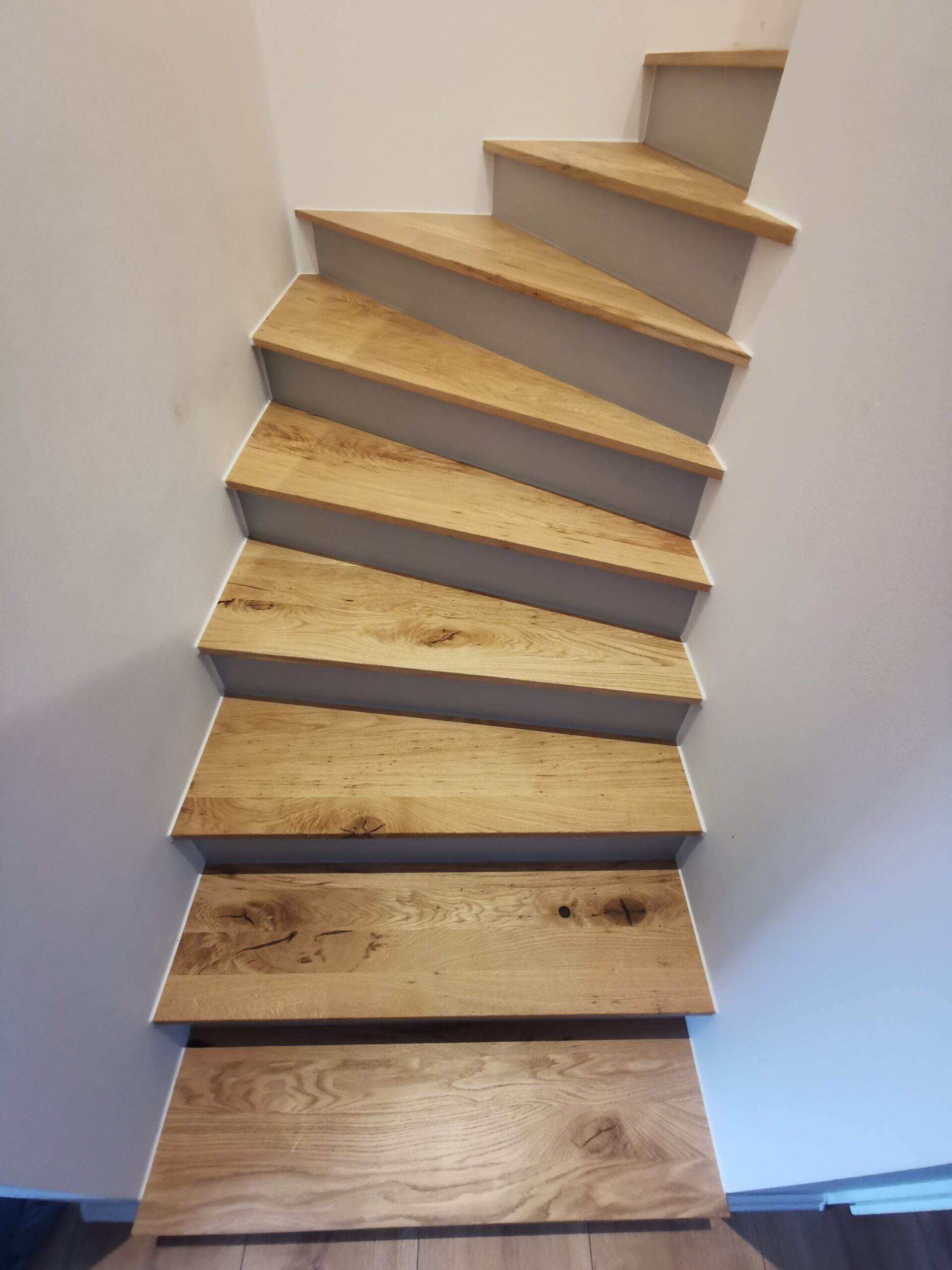 Treppe ohne Handlauf von Tischlerei EberHolz Design